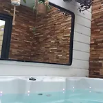 Bed & Breakfast A L'origine 4*